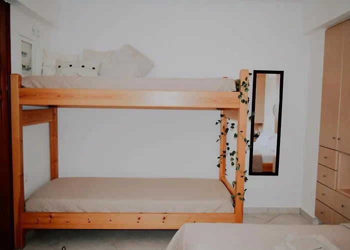 Tranquil Agios Thaleleos